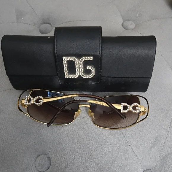 Dolce & Gabbana Gold Aviator Sunglasses - Picture 3 of 4